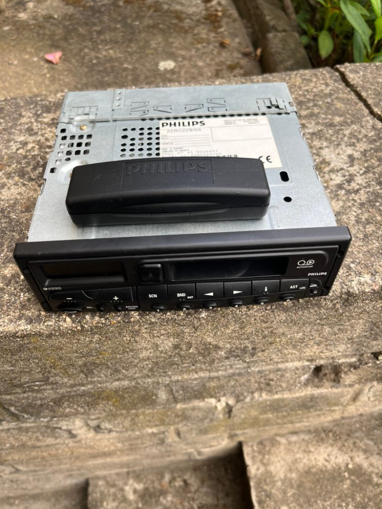 Autoradio PHILIPS RC229 - retro, plně funkční