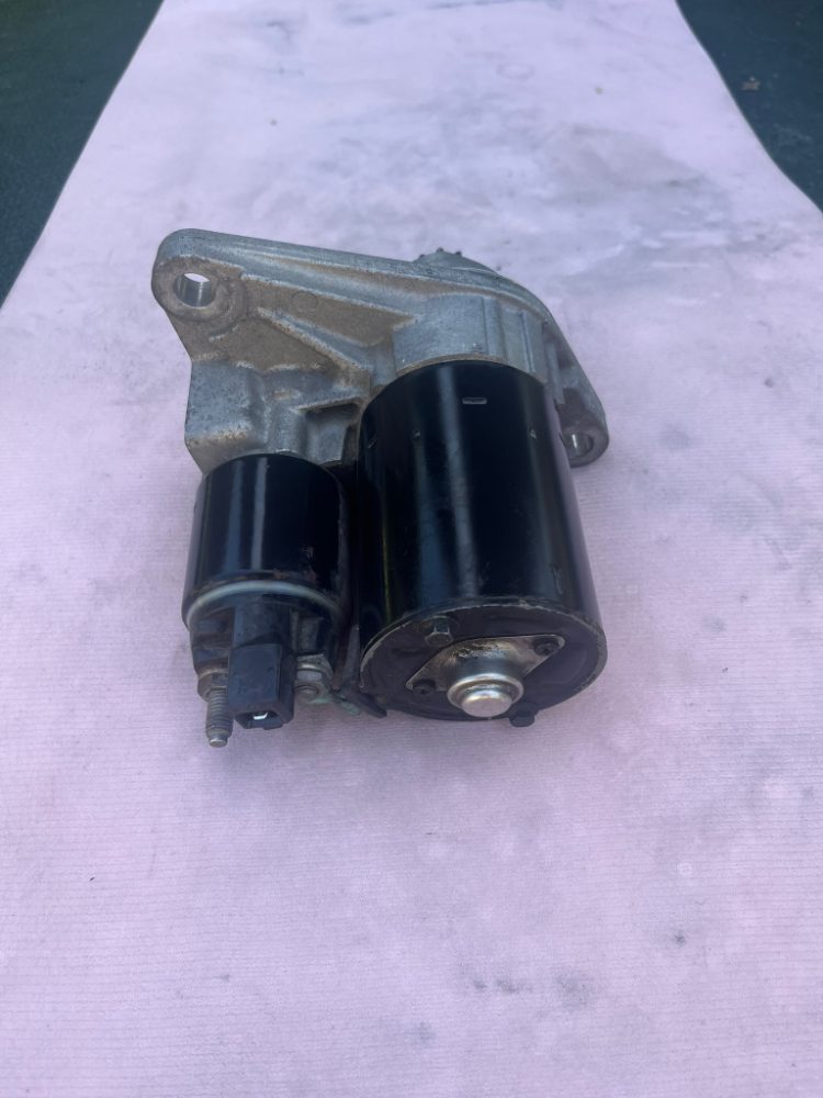 Startér na FABIA a koncern VW - BOSCH 02T911023 Startér na FABIA a koncern VW - BOSCH 02T911023