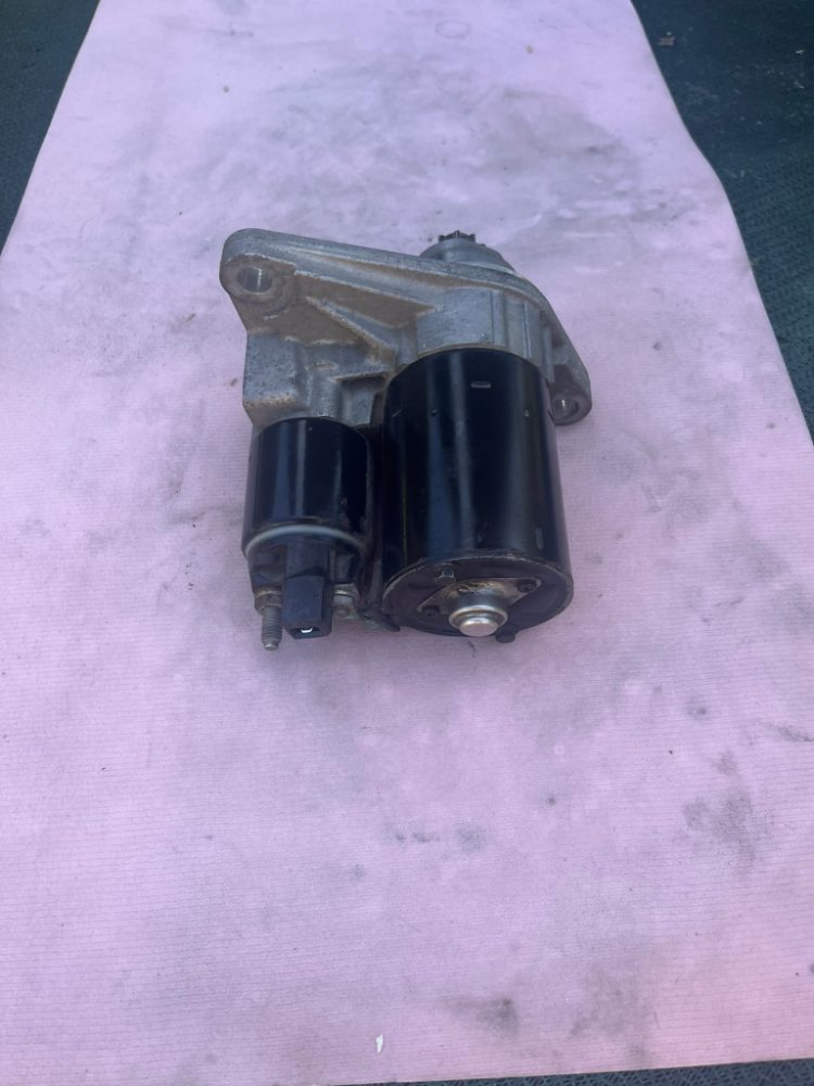 Startér na FABIA a koncern VW - BOSCH 02T911023 Startér na FABIA a koncern VW - BOSCH 02T911023