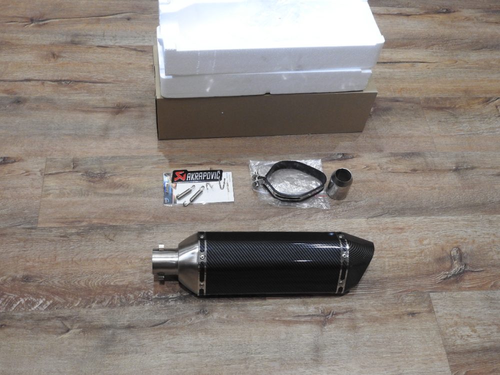 Laděný výfuk Akrapovič carbon velký Nový