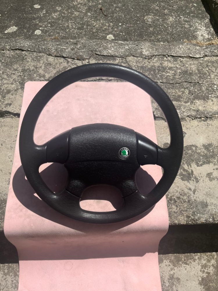 Čtyřramenný volant Škoda FELICIA facelift