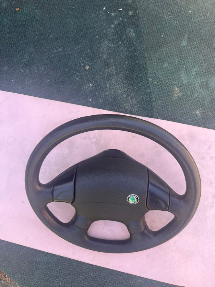 Čtyřramenný volant Škoda FELICIA facelift