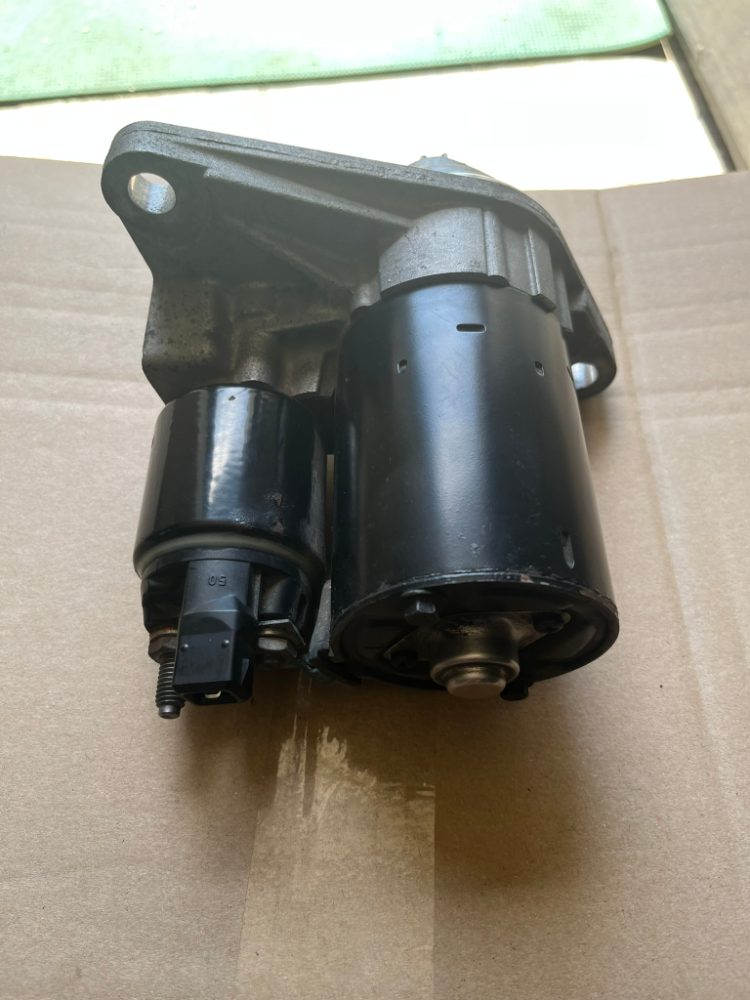 Startér na FABIA a koncern VW - BOSCH 02T911023 Startér na FABIA a koncern VW - BOSCH 02T911023