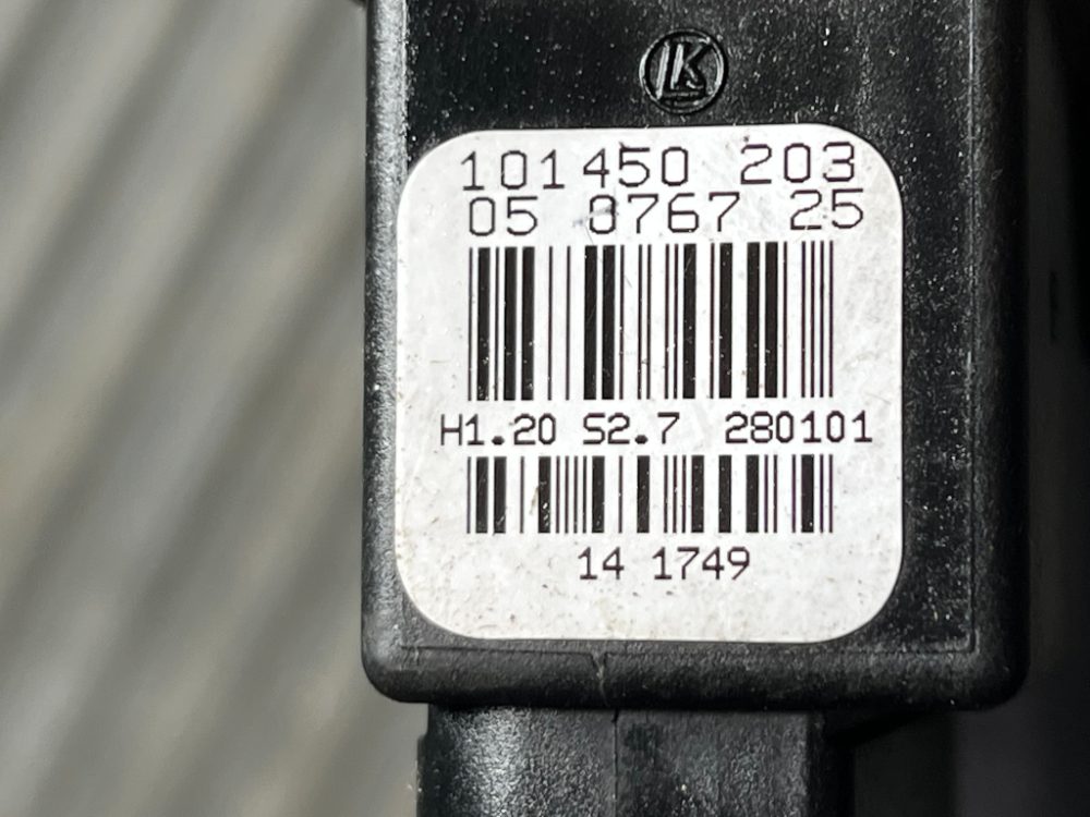 Zadní stahovačky oken OCTAVIA elektrické originál Zadní stahovačky oken OCTAVIA elektrické originál