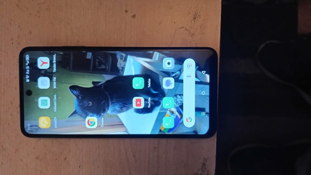 Infinix Hot 40 i