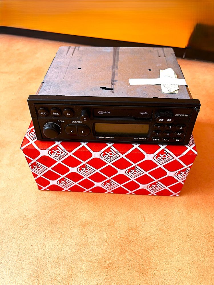 Originální autorádio BLAUPUNKT ACR ŠKODA  - plně funkční