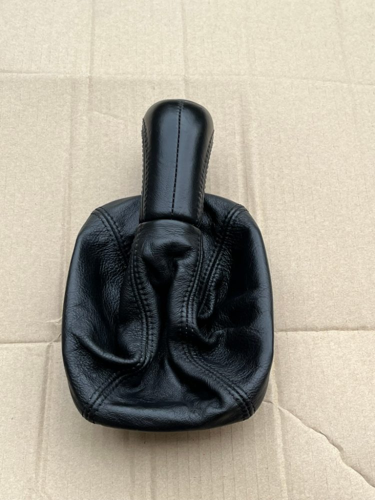Řadička kožená OCTAVIA s manžetou