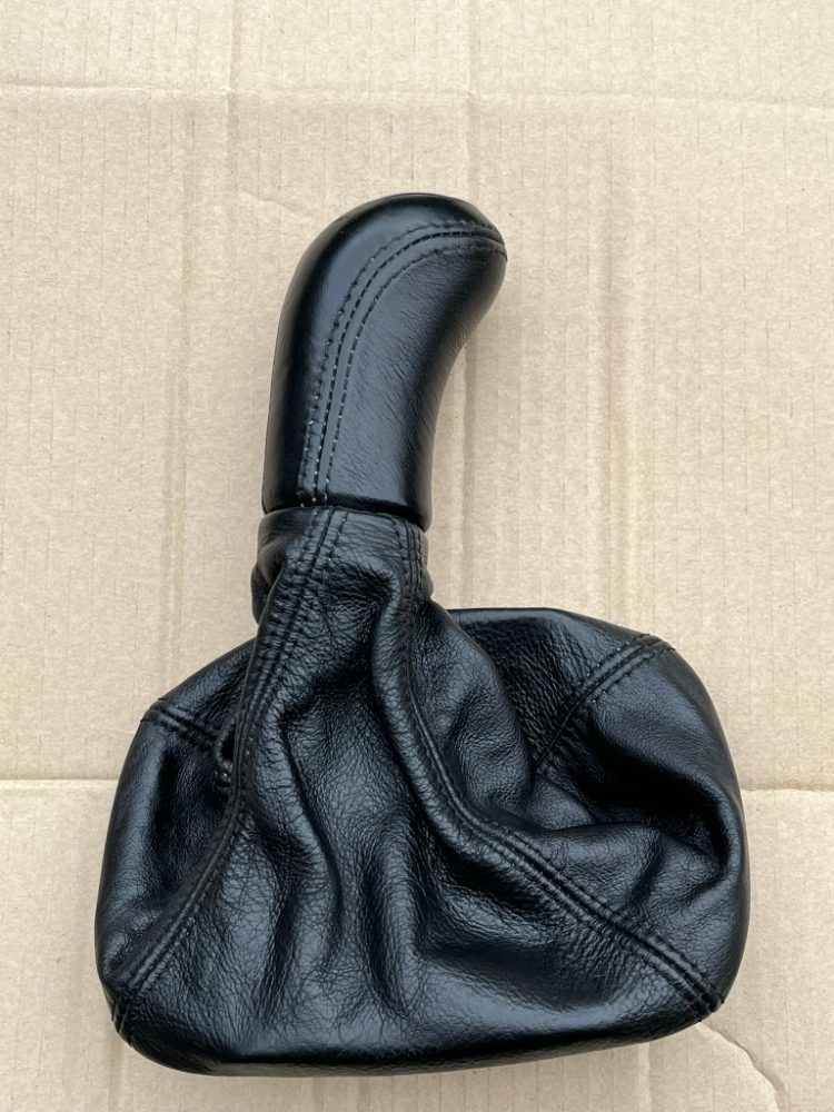 Řadička kožená OCTAVIA s manžetou