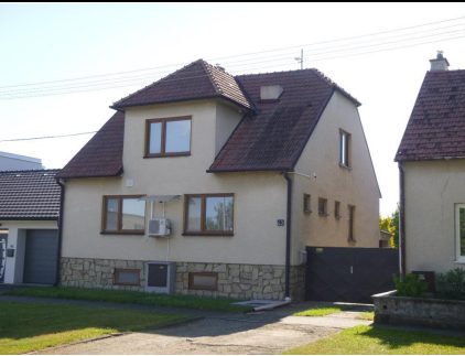 RD Jiřice u Miroslavi, 5+1, zast. pl. a nádvoří 1.248 m2