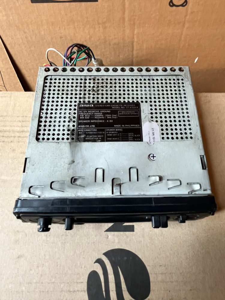 Autorádio AIWA CT-X105, RETRO plně funkční Autorádio AIWA CT-X105, RETRO plně funkční