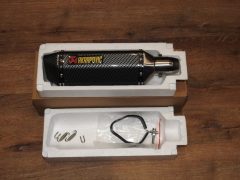 Laděný výfuk Akrapovič carbon Nový