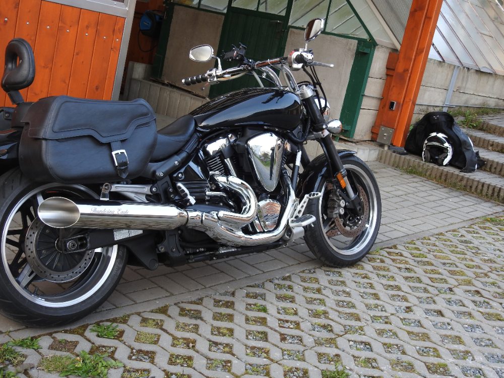 Yamaha Nové Nerezové Laděné Výfuky Thundering Eagle Yamaha Nové Nerezové Laděné Výfuky Thundering Eagle