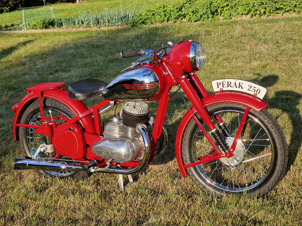 Jawa 250 pérák 1950 Po Renovaci