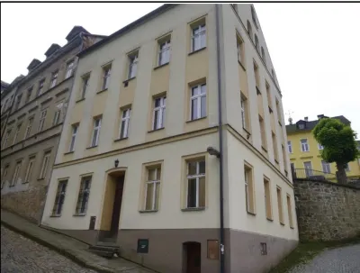BJ Karlovy Vary, 2+KK, podl. Pl. 39 m2