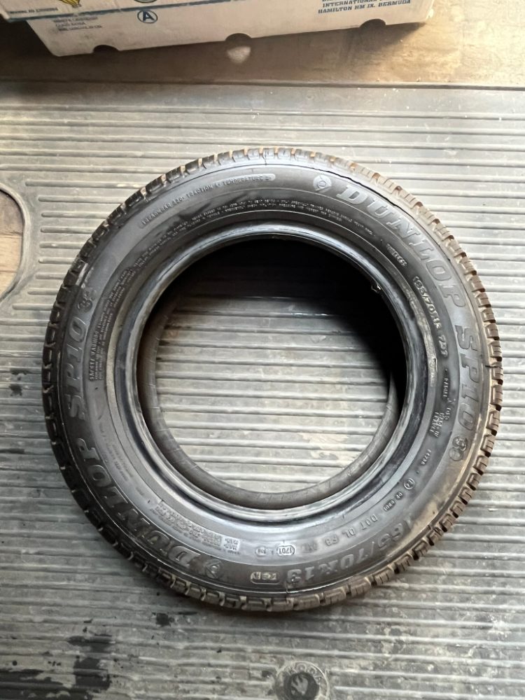 Kolo a pneu 165/70 R13, 175/60 R14 kusové, rezerva (Felicia) Kolo a pneu 165/70 R13, 175/60 R14 kusové, rezerva (Felicia)