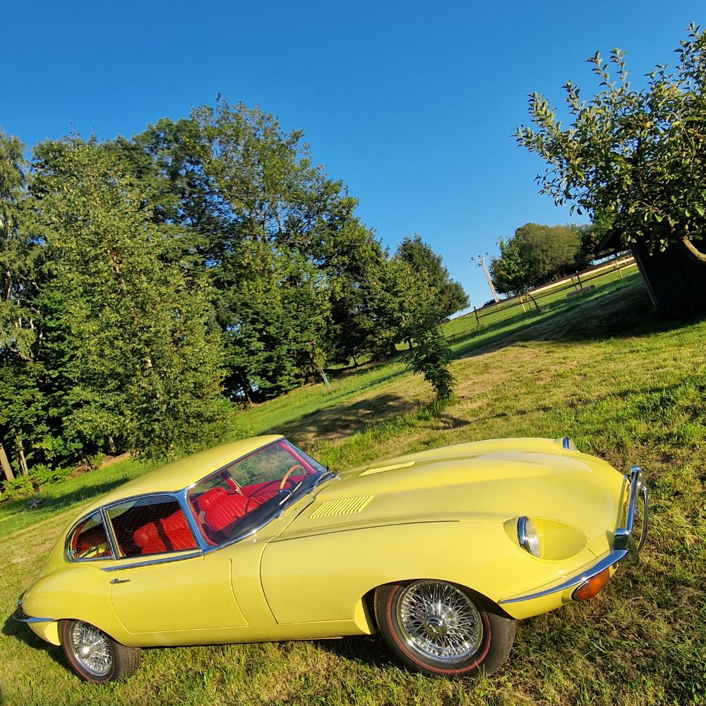 Jaguar E-Type 1 serie 4,2 2+2 rv.1968 po Renovaci Jaguar E-Type 1 serie 4,2 2+2 rv.1968 po Renovaci