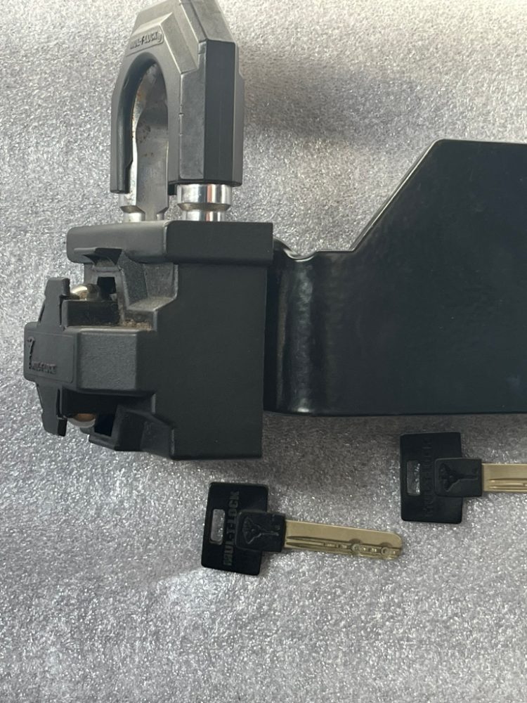 MULTLOCK zamykání zpátečky FAVORIT MULTLOCK zamykání zpátečky FAVORIT