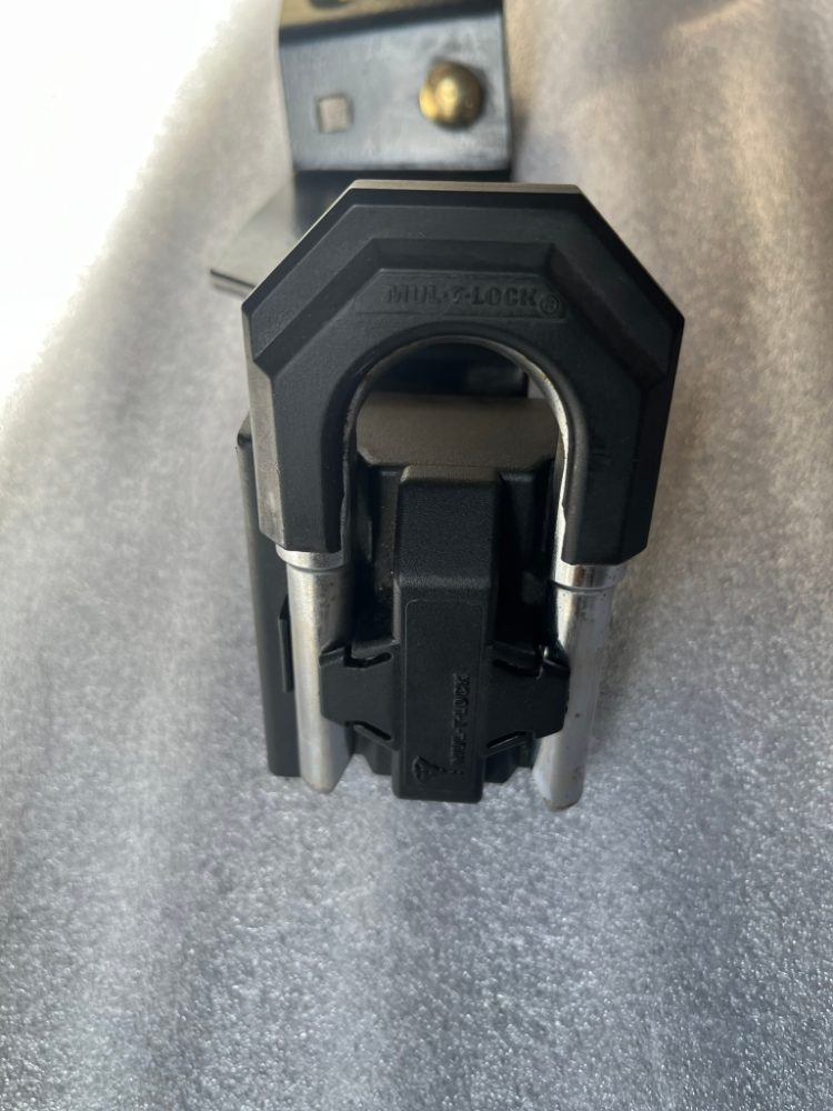 MULTLOCK zamykání zpátečky FAVORIT MULTLOCK zamykání zpátečky FAVORIT