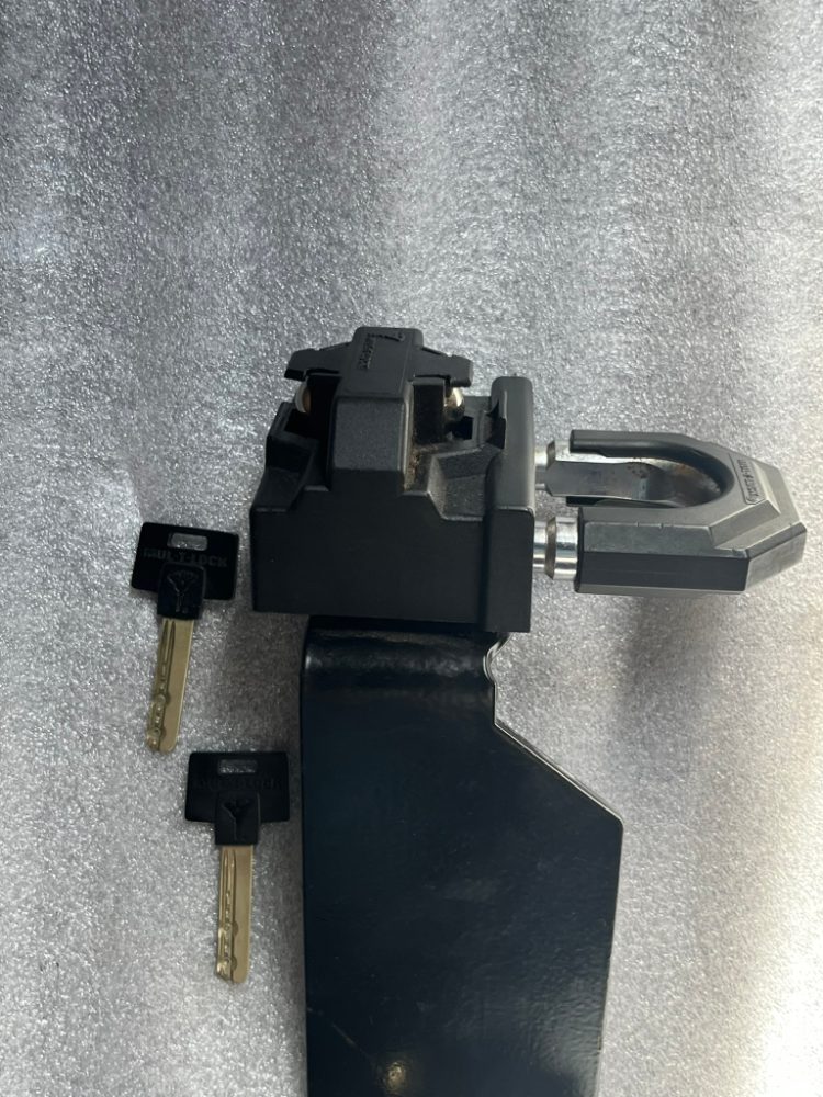 MULTLOCK zamykání zpátečky FAVORIT MULTLOCK zamykání zpátečky FAVORIT