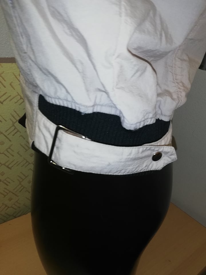 Lehoučká bundička New Fashion vel.L Lehoučká bundička New Fashion vel.L