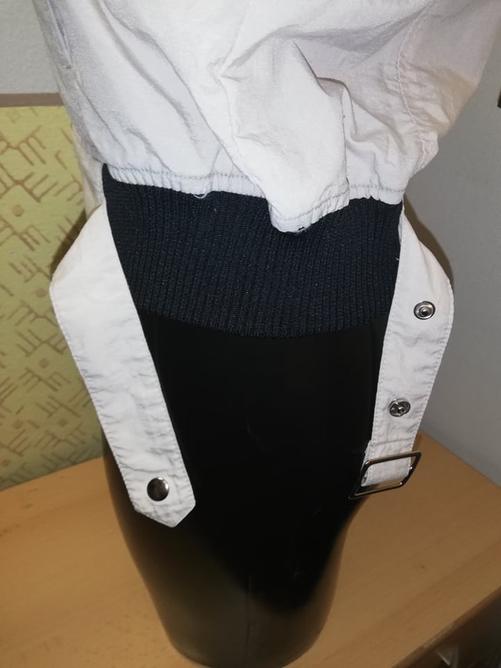 Lehoučká bundička New Fashion vel.L Lehoučká bundička New Fashion vel.L