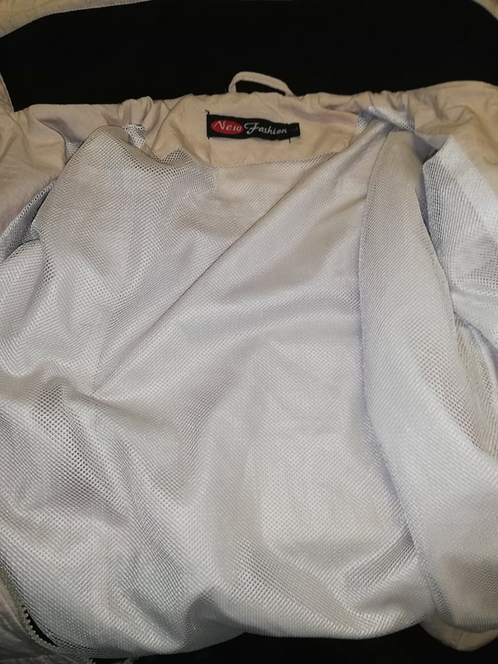 Lehoučká bundička New Fashion vel.L Lehoučká bundička New Fashion vel.L