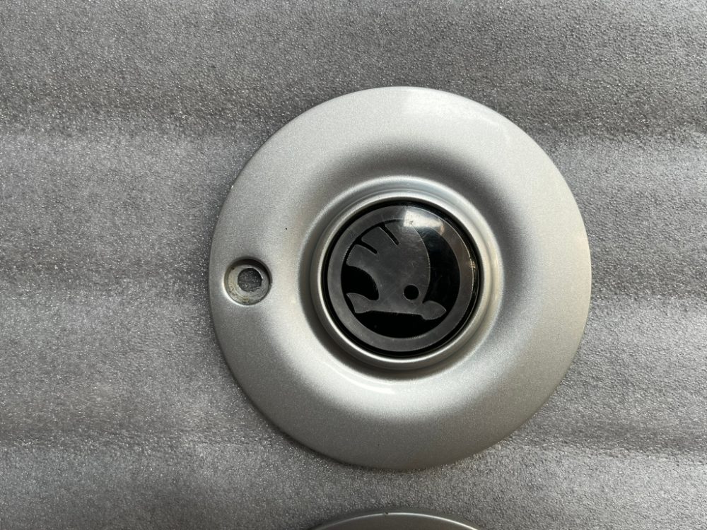 Pokličky šesticípé elektrony BORBET FELICIA 2ks