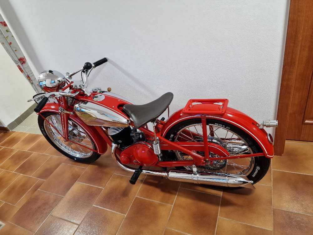 Jawa 250 Special 1938 Po Renovaci Jawa 250 Special 1938 Po Renovaci