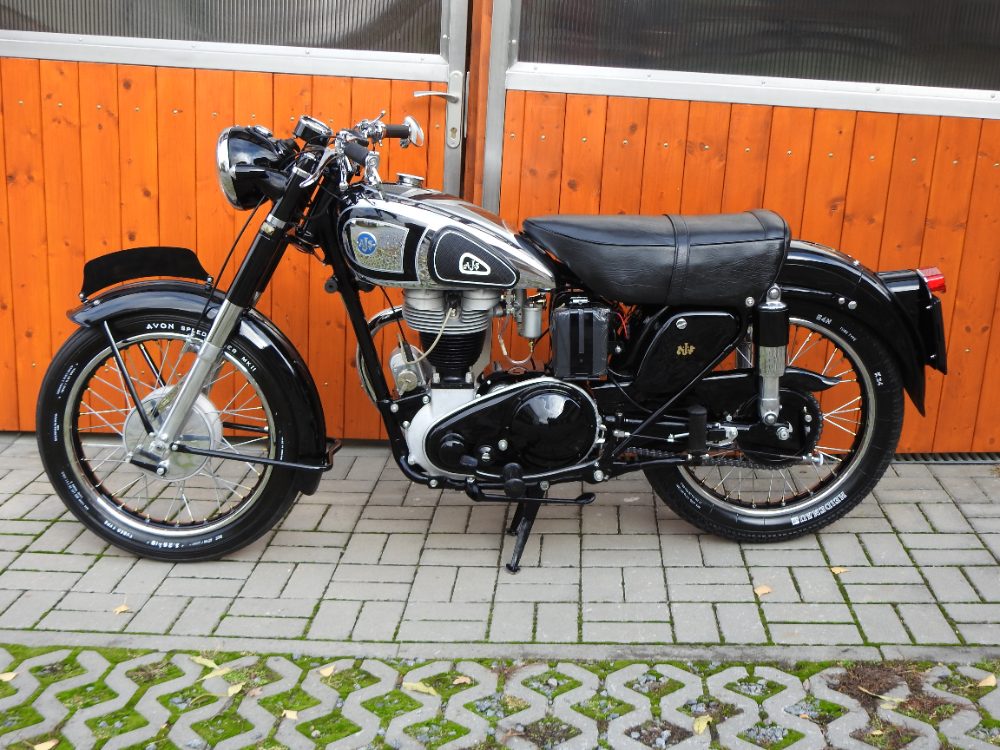 AJS 350 M16 1954 po renovaci AJS 350 M16 1954 po renovaci