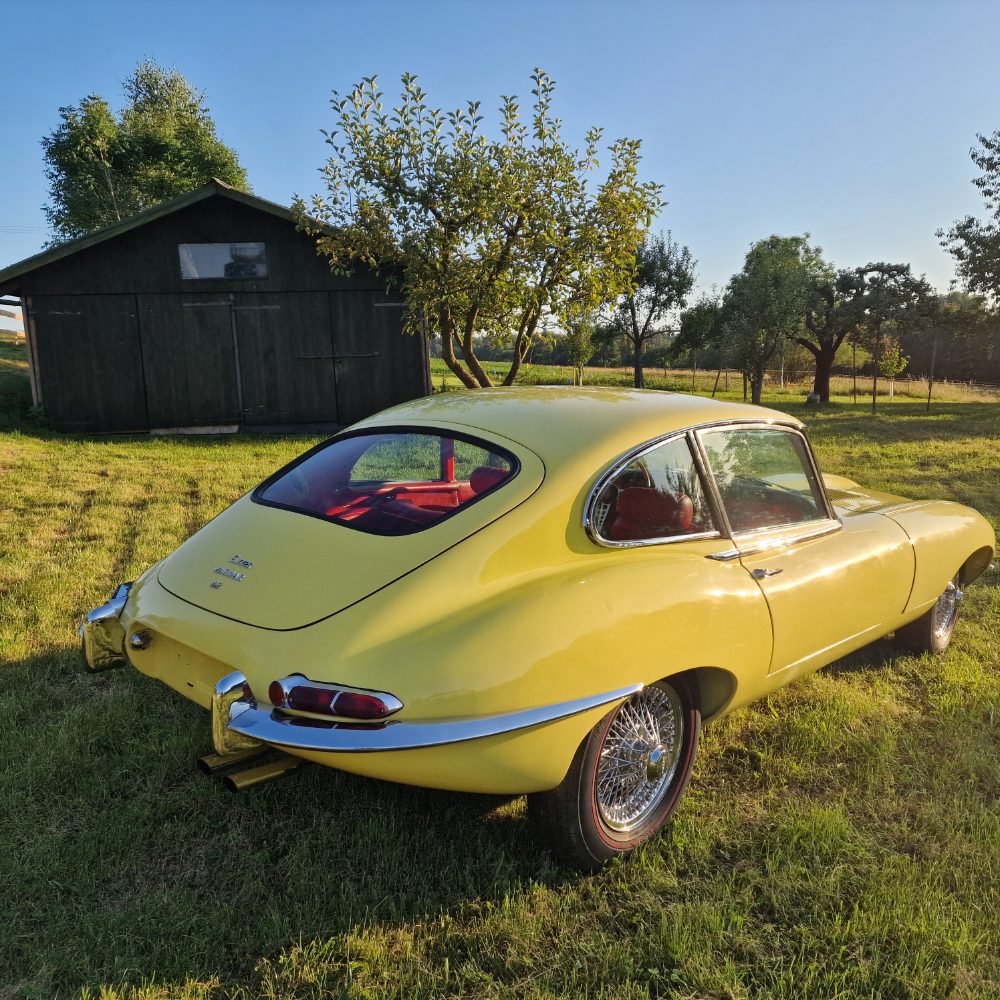 Jaguar E-Type 1 serie 4,2 2+2 rv.1968 po Renovaci