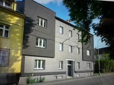 BD Ostrava, 12 bytů (10x BJ 1+1, 1x 2+1), zast. pl. 245 m2