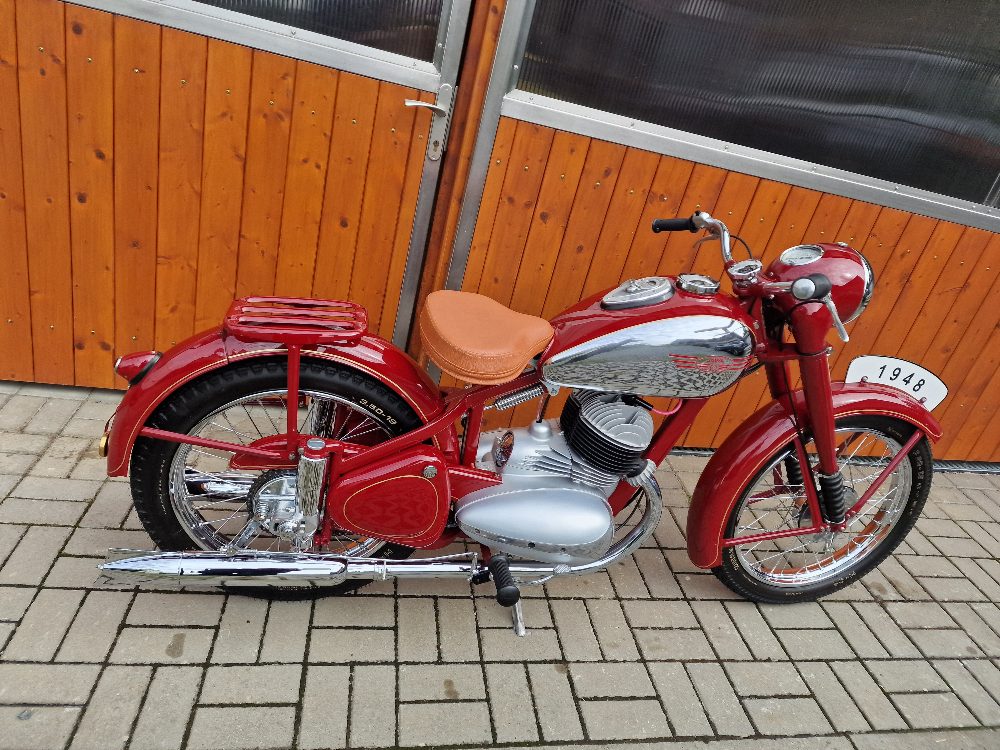 Jawa 350 Pérák – fotografie 6