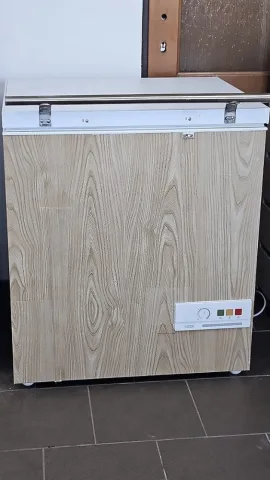 Pultový mrazák, objem 106 litrů