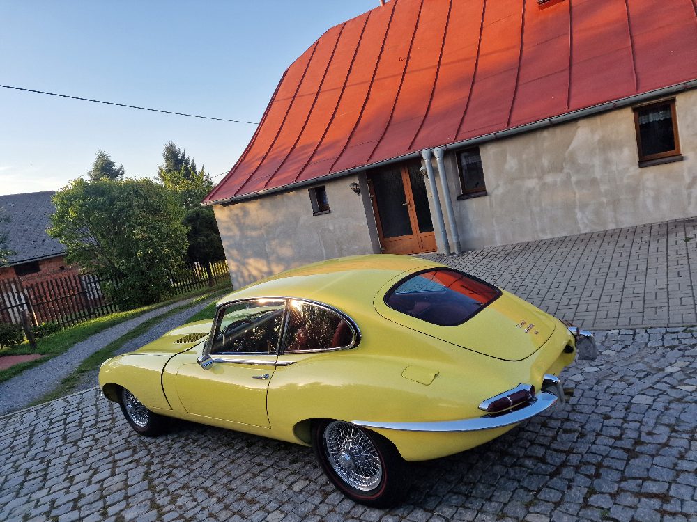 Jaguar E-Type 1.5 Série 4,2 2+2 rv.1968 po Renovaci – fotografie 3