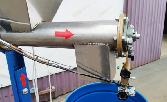 Peletovaci lis dřevěných pilin 7,5 kW + mini šnek. – fotografie 3