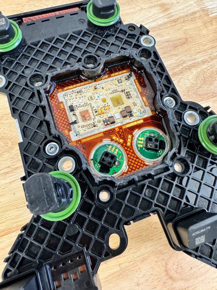 Profesionálna oprava MECHATRONIKA DSG a S tronic – fotografie 10