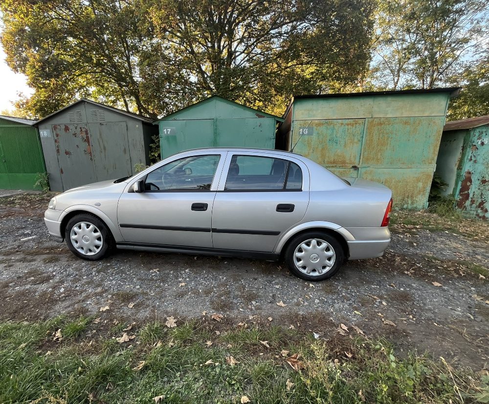 Opel ASTRA 1.4 16V – fotografie 3