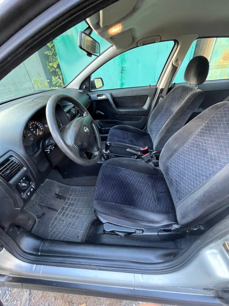 Opel ASTRA 1.4 16V – fotografie 8