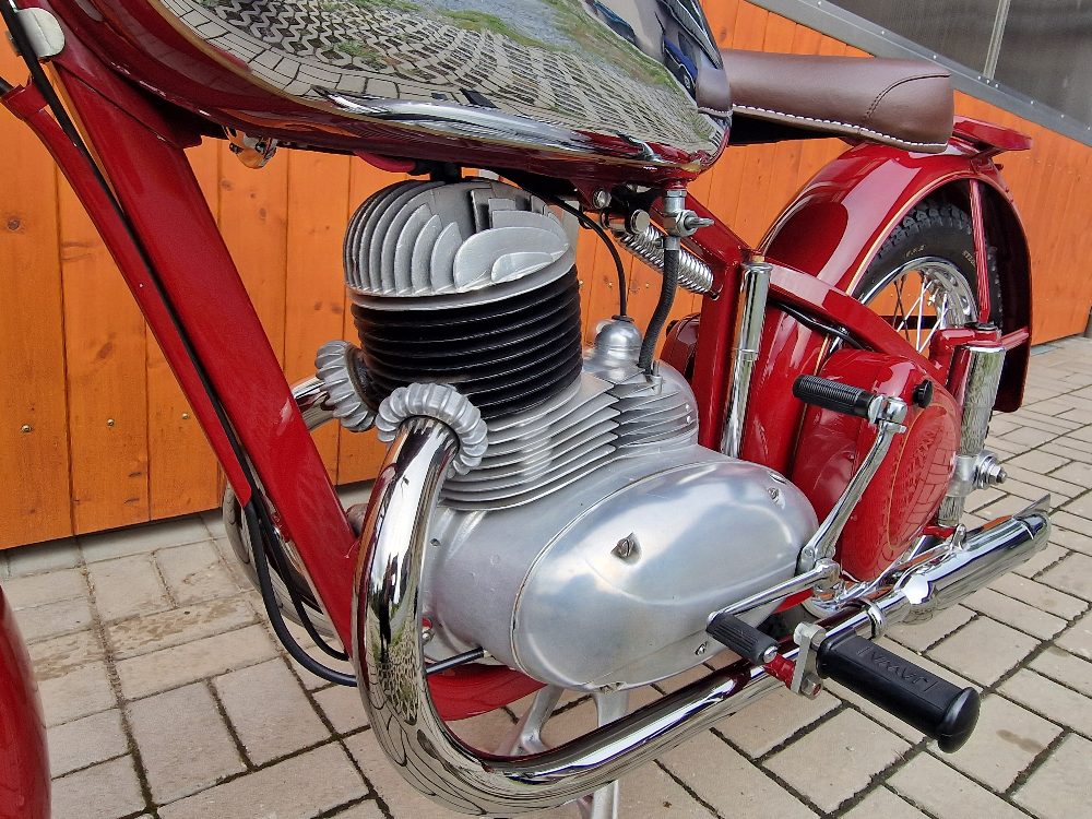 Jawa 250 pérák 1950 Po Renovaci – fotografie 7